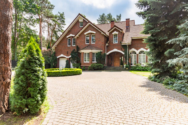 Best Driveway Paving Contractor  in Shavertown, PA